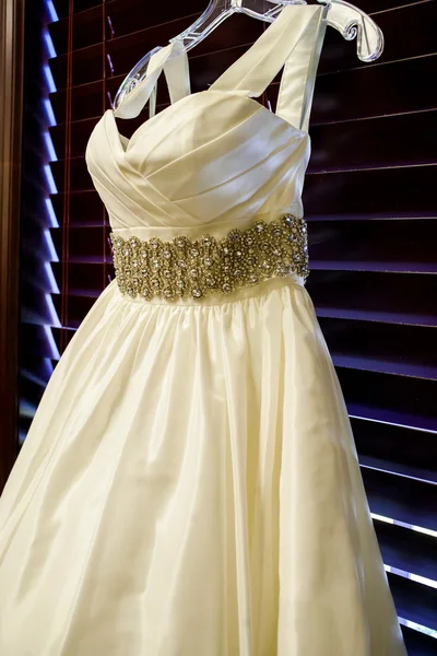 Strapless wedding dress — Stock Photo, Image