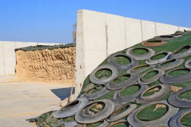 Bir hendek silo depolama siloları