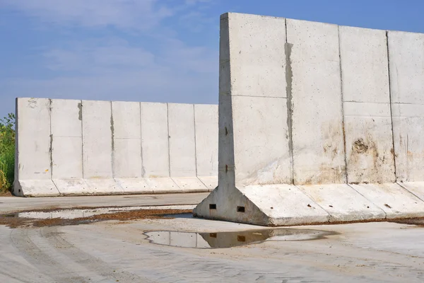 Elementos estruturais de concreto armado do silo da trincheira — Fotografia de Stock