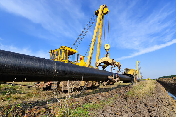 On the pipeline repairs in an industrial landscape