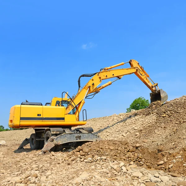 Über den Bau eines Schutzdamms — Stockfoto