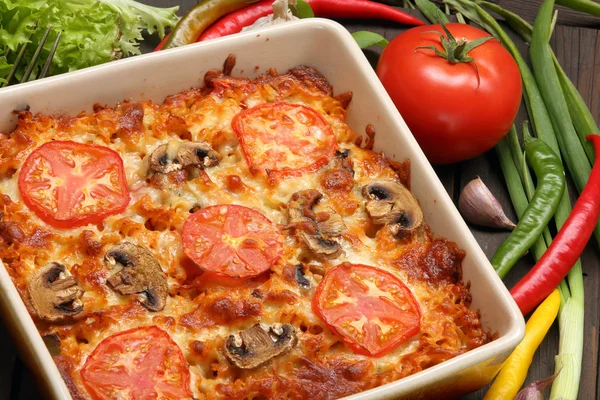 Casserole with tomato and mushrooms — Stock Photo, Image