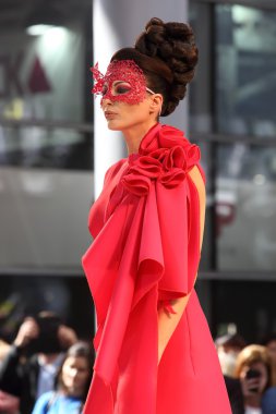 Poznan - 18 Nisan: Model kavramı saç şekillendirme aşırı Show'da