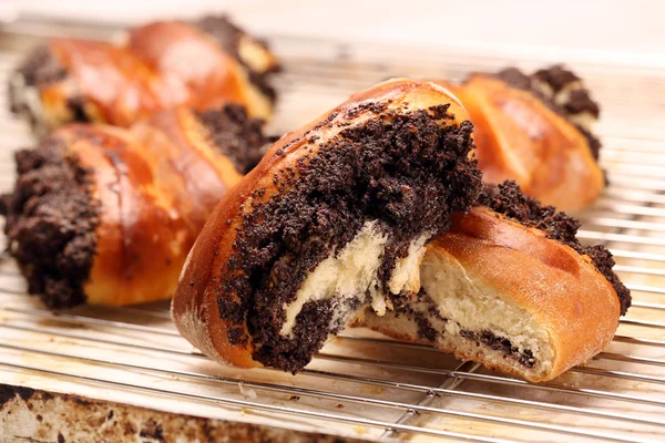 Bagel pie with poppy seeds — Stock Photo, Image