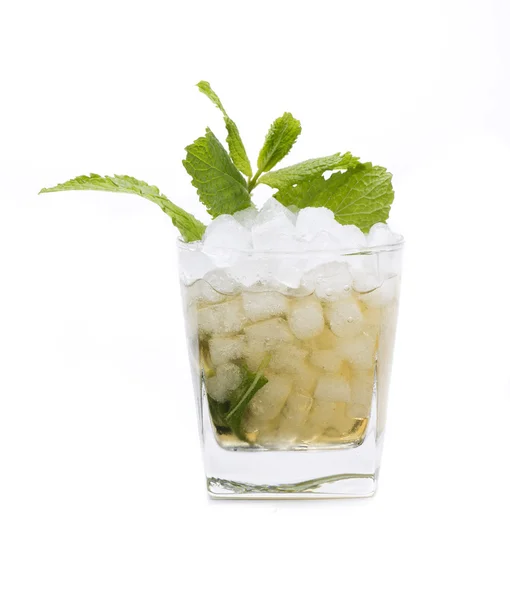 Mint julep cocktail — Stock Photo, Image