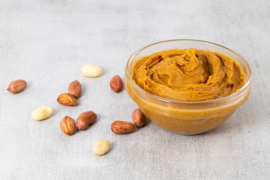 Fıstık ezmesi ve fıstık ezmesi..