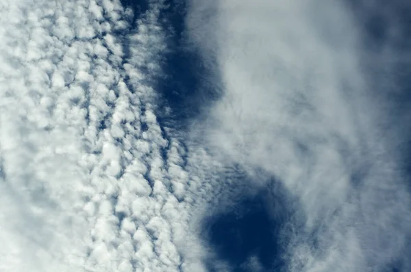 Looking Deep Blue Sky Full Various Types Otherworldly Clouds Fluffy — Stok Foto