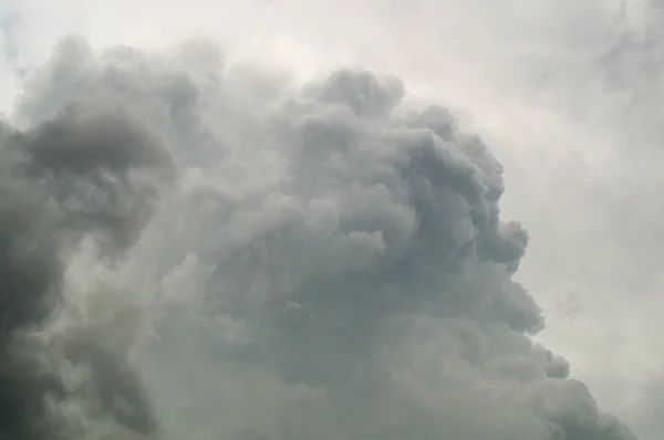 Nubi Forte Tempesta Riempiono Cielo Tardo Pomeriggio All Inizio Dell — Foto Stock