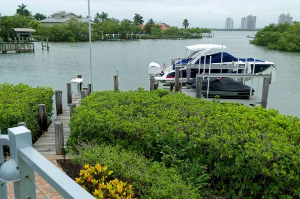 View Canal Bonita Springs Florida Showing Mangroves Boat Water — Stock Photo, Image