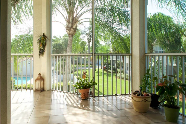 Second Story Screened Balcony High Rise Apartment Florida Plants Showing — Stock Photo, Image