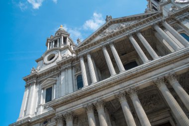 St Paul Katedrali Londra Önden Görünüm
