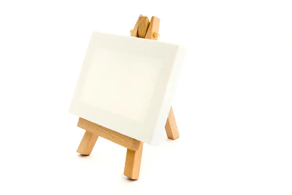 Malý stojan s prázdné plátno — Stock fotografie