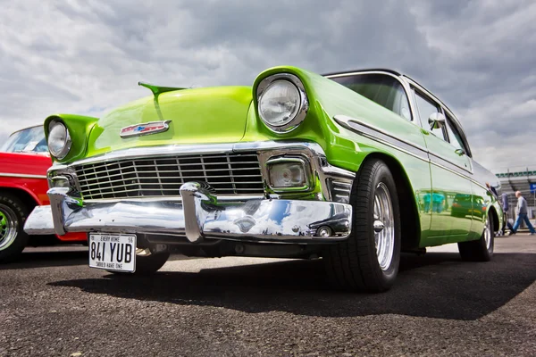 Årgång 1956 gröna Chevrolet Bel Air — Stockfoto