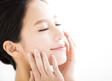  tatlı güzel genç kadın yüzü