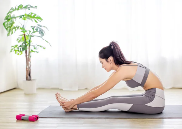 Young Woman Sportswear Doing Fitness Stretching Exercises Home — Stock Photo, Image