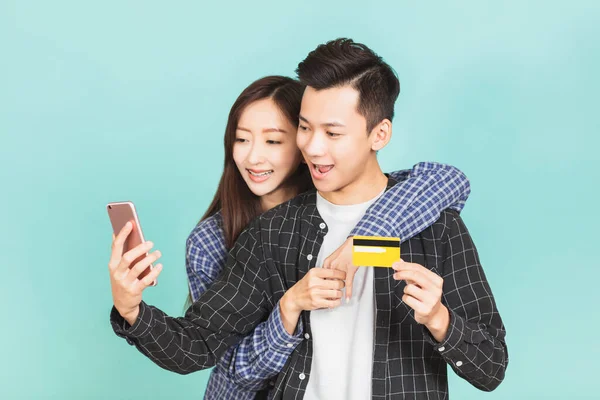 Young Asian Couple Holding Credit Card Smartphone Shopping Online Concepts — Stock Photo, Image