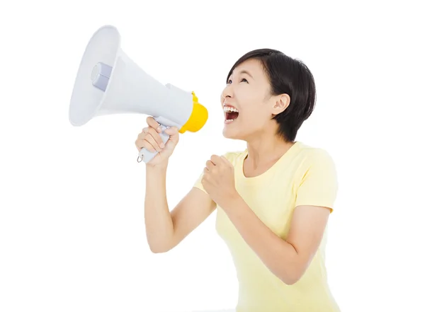 Jovem mulher segurando megafone sobre fundo branco — Fotografia de Stock