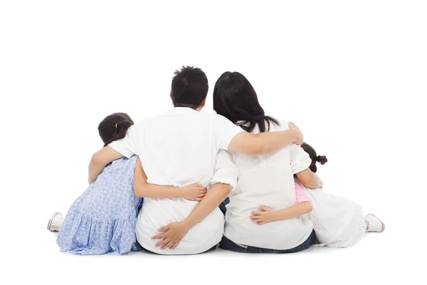 Asiático feliz família sentado no chão. isolado em branco — Fotografia de Stock