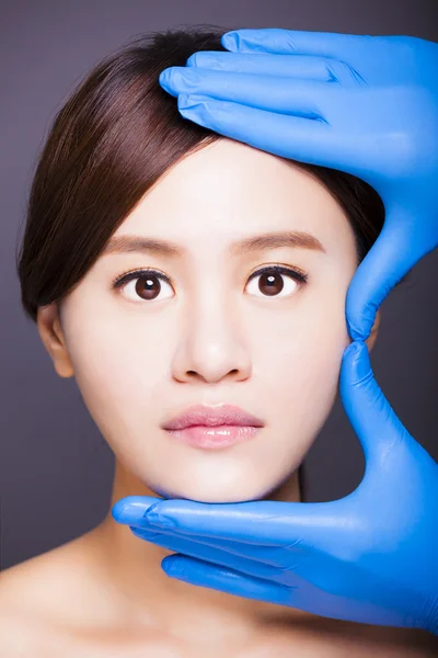 Young attractive asian woman face — Stock Photo, Image