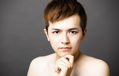 portre yakışıklı delikanlı yüz