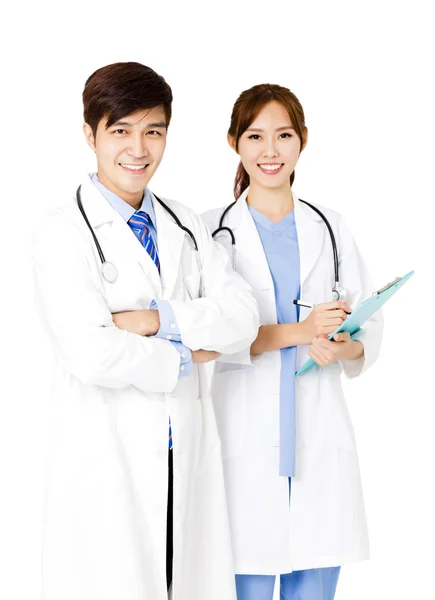 Уверенные врачи-мужчины и женщины стоят вместе — стоковое фото