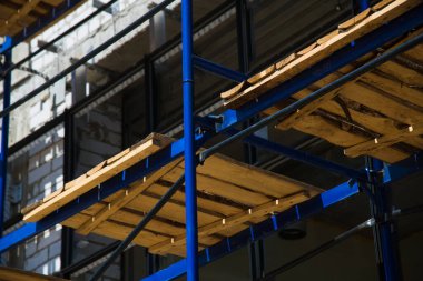 Çok katlı bir bina. Çok katlı konut inşaatı