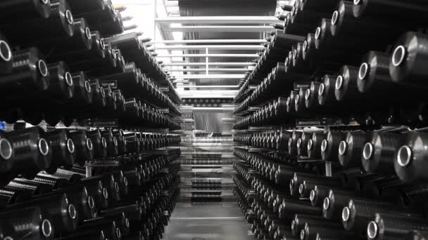 Indústria Têxtil Carretéis Fio Máquina Fiação Uma Fábrica Têxteis — Vídeo de Stock