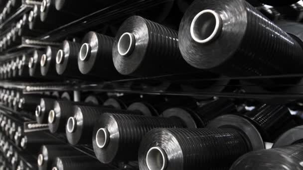 Industria Textil Bobinas Hilo Máquina Hilar Una Fábrica Textil — Vídeos de Stock