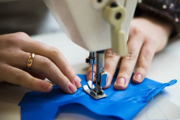 Woman Hands Fabric Sewing Machine Seamstress Working Her Equipment Tailoring — Stock Photo, Image