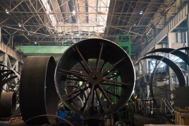 Metal yapıların üretimi için bir tesis. Ağır sanayi