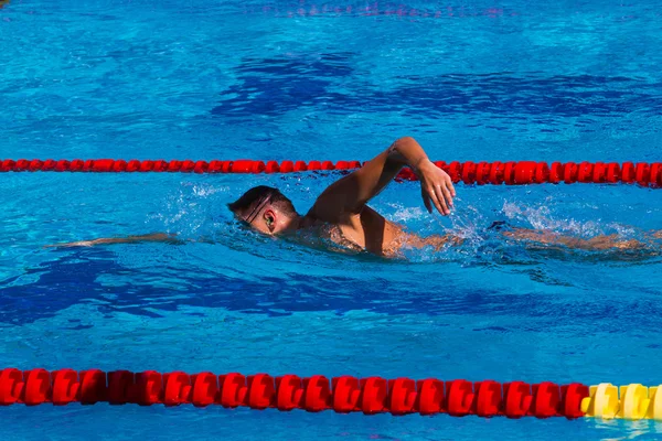 Plavání - skladem obrázek — Stock fotografie