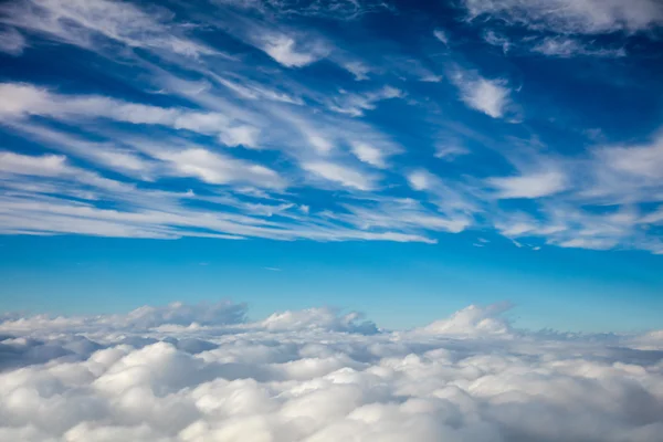 Вид с воздуха - фон неба и облаков — стоковое фото
