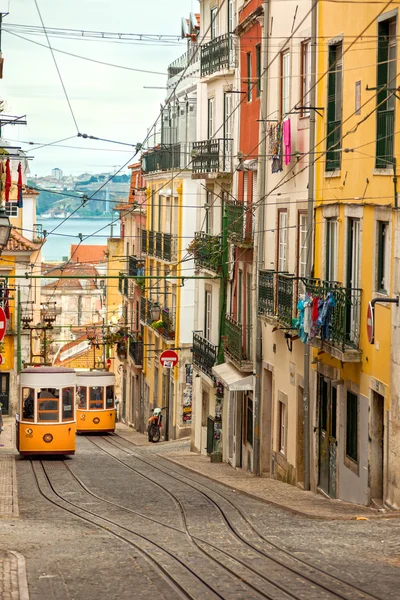 Két lisszaboni gloria kötélpályás - Portugália, Európa — Stock Fotó