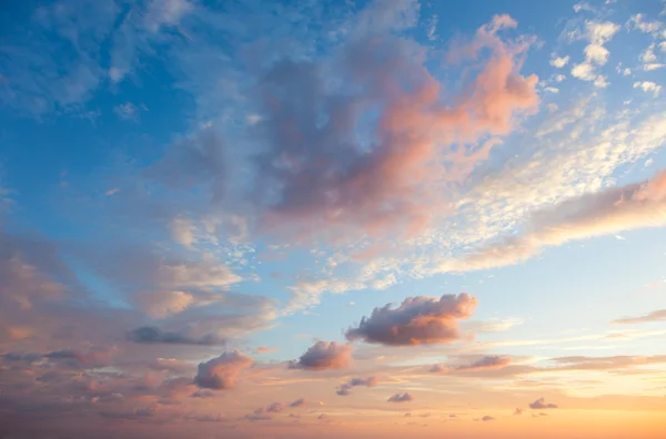 Gentle Sky Background at Sunset time, natural colors — Stock Photo, Image