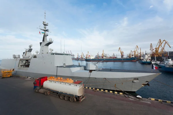 Warship stern port pier — Stock Photo, Image