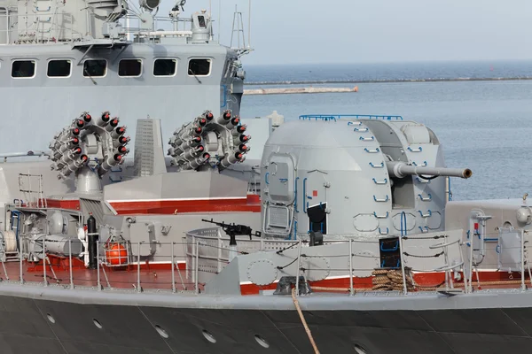 Arco de canhão navio de guerra — Fotografia de Stock