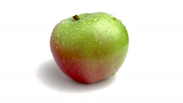 Röda Gröna Äpplen Isolerade Vit Bakgrund — Stockvideo