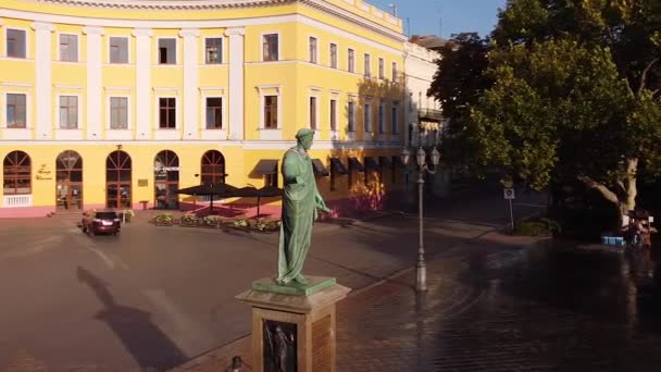 Odessa Ukraine Hertig Richelieu Monument — Stockvideo