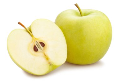 Dilimlenmiş yeşil elma yolu beyazda izole edilmiş.