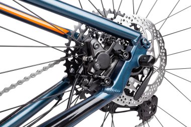 Arka teker frenleri beyaz yolda izole edildi