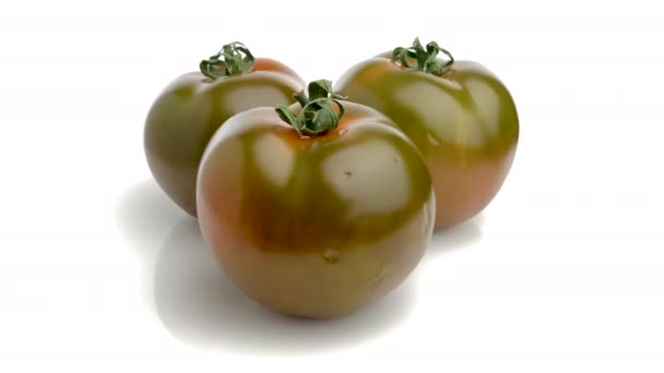 Kumato Pomidor Izolowany Białym Tle — Wideo stockowe