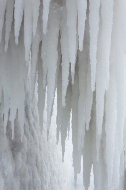 Buz sarkıtları grup