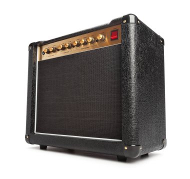 gitar amfi yolu beyazda izole edildi