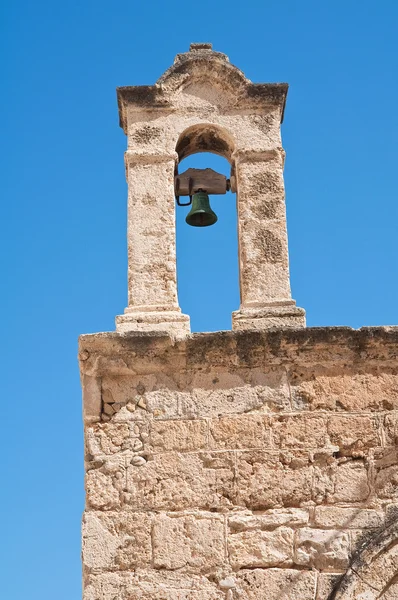 Kostel St. Stefano. Polignano mare. Puglia. Itálie. — Stock fotografie