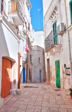 Alleyway. Polignano bir kısrak. Puglia, İtalya. 