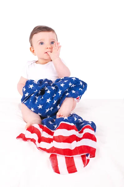 Baby flicka med amerikanska flaggan. — Stockfoto
