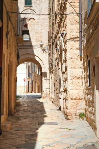 Alleyway. Giovinazzo. Puglia. İtalya. — Stok fotoğraf