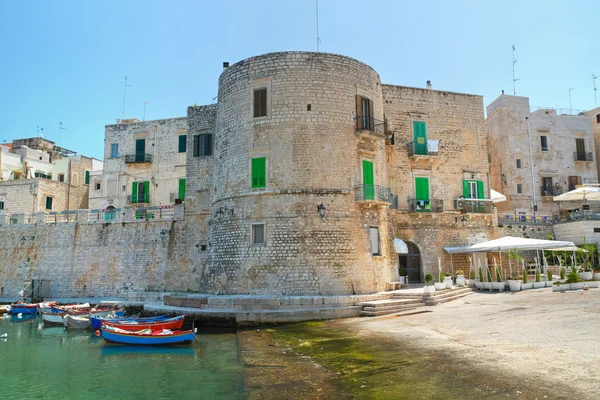 Giovinazzo panoramik manzaralı. Puglia. İtalya. — Stok fotoğraf