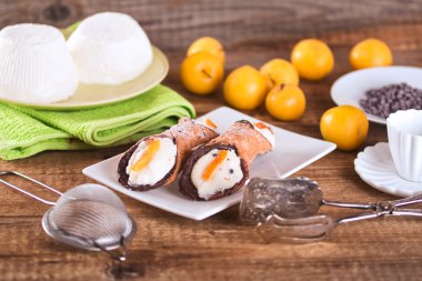 Sicilya Cannoli ahşap tablo.