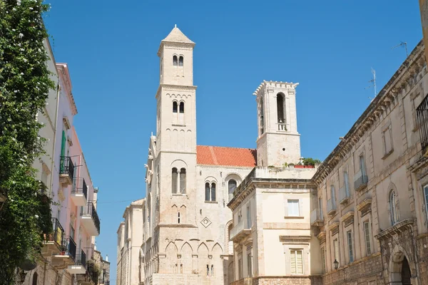 Para o beco. Giovinazzo. Puglia. Itália . — Fotografia de Stock